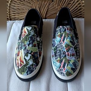 Toms Marvel Mens Black and Colorful Graphic Sneakers_12